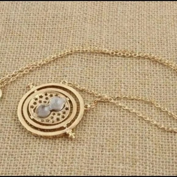 24K Gold Plated Harry Potter Hermione Time Turner White Sand Hourglass Necklace - Picture 5 of 5